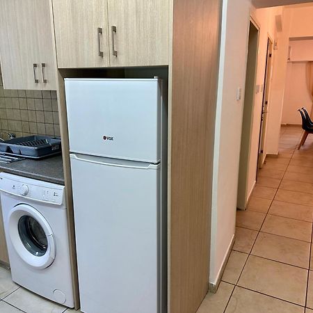 Private Room In Shared Flat Nikosia Eksteriør bilde