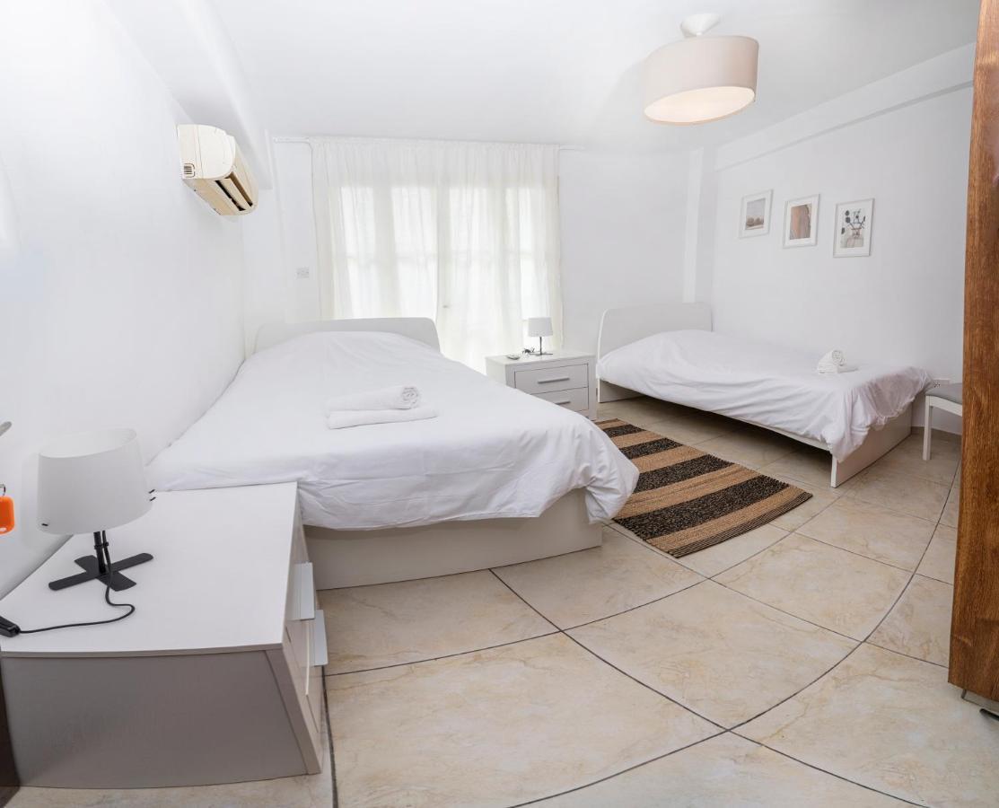 Private Room In Shared Flat Nikosia Eksteriør bilde