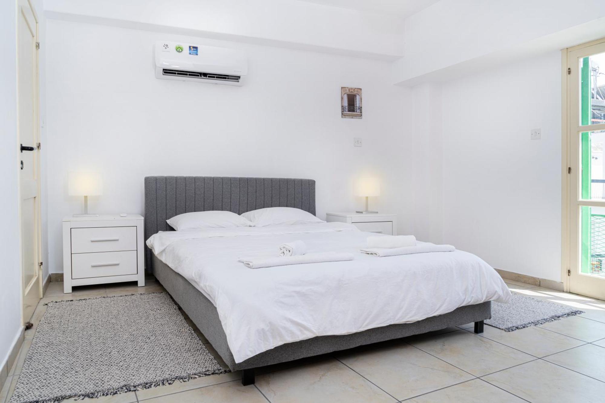 Private Room In Shared Flat Nikosia Eksteriør bilde