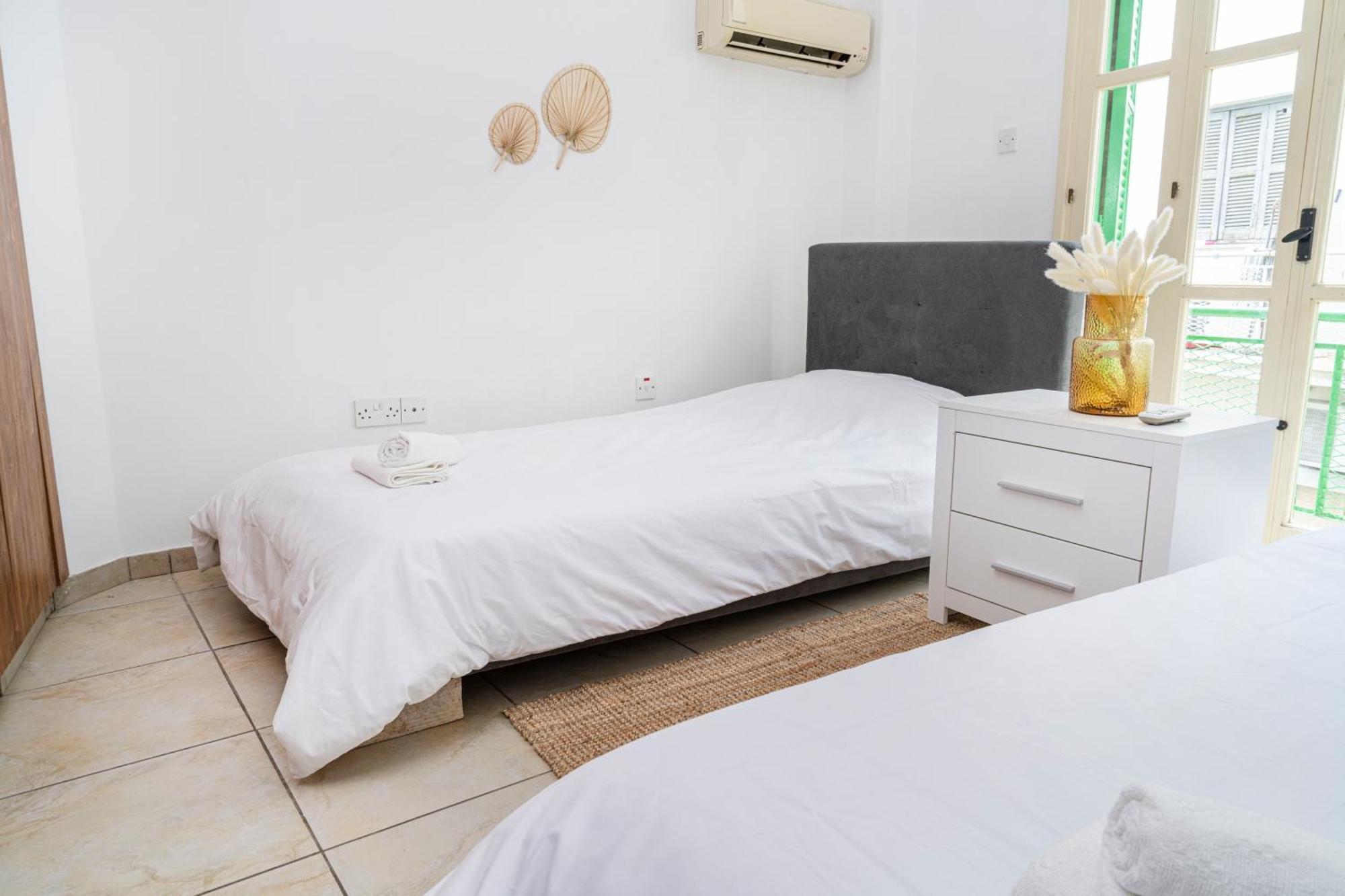Private Room In Shared Flat Nikosia Eksteriør bilde