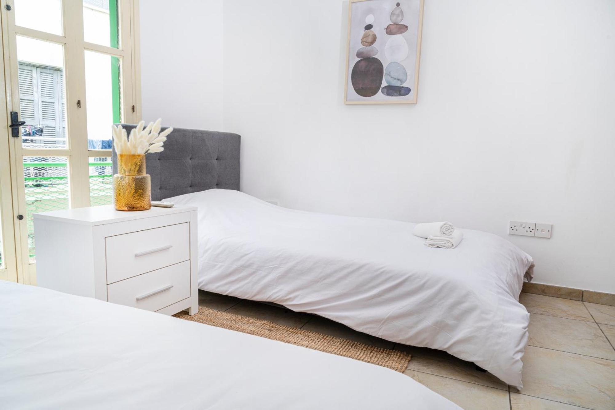 Private Room In Shared Flat Nikosia Eksteriør bilde